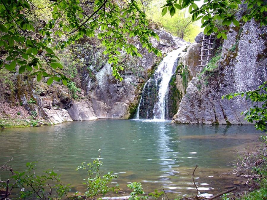 Планински водопади край Орешак